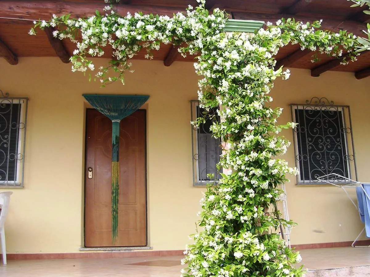 Villa Degli Ulivi E Delle Rose Орозеи Дом отдыха